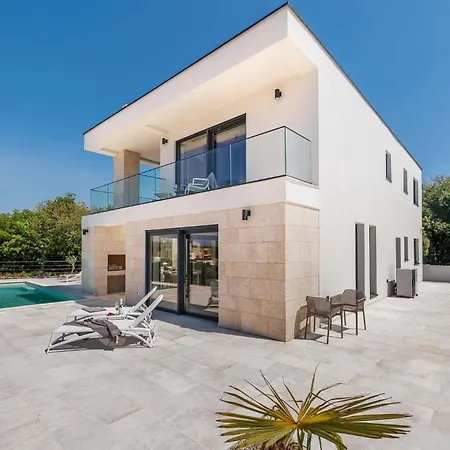 Villa Amaris In With Sea View, Krk Malinska