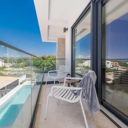 Amaris In With Sea View, Krk Villa *