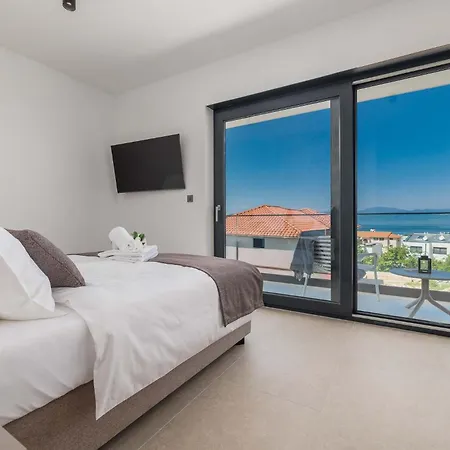 Villa Amaris In With Sea View, Krk