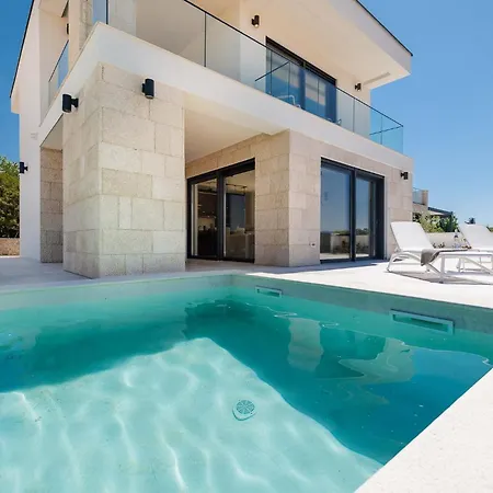 Villa Amaris In With Sea View, Krk Malinska