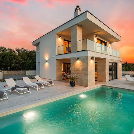 Villa Amaris In With Sea View, Krk *