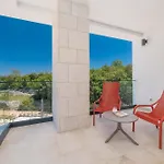 Villa Amaris In With Sea View, Krk *