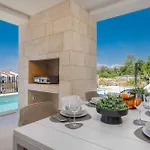 Villa Amaris In With Sea View, Krk *