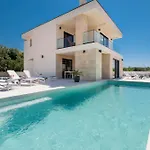 Amaris In With Sea View, Krk Villa Malinska