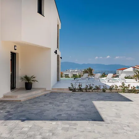 Amaris In With Sea View, Krk Villa *